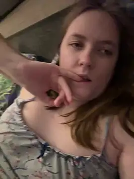 DesireMelissa online show from March 1, 8:10 pm