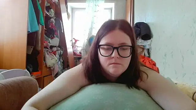 DesireMelissa online show from February 7, 7:27 am