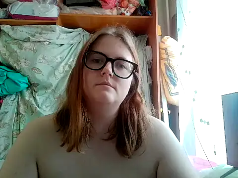 DesireMelissa online show from July 10, 6:35 am