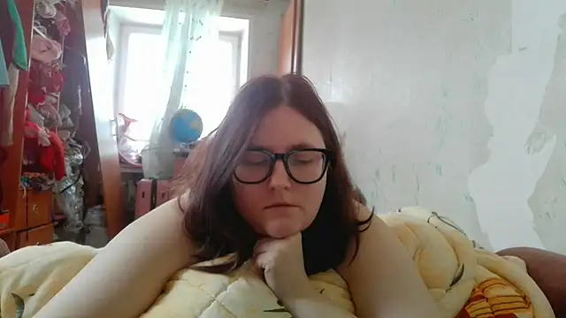 DesireMelissa online show from February 11, 6:35 am