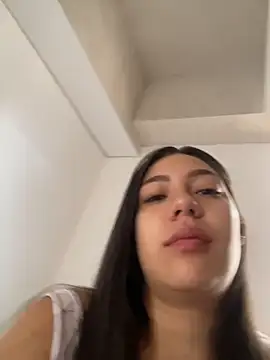 Latina vanessa online show from May 28, 1:28 pm