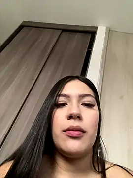 Snapshot of Latina_vanessa chatting on November 18, 10:13 pm Latina vanessa online show from November 18, 10:13 pm
