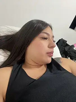 Snapshot of Latina_vanessa chatting on December 5, 5:39 am Latina vanessa online show from December 5, 5:39 am