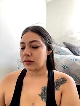 Snapshot of Latina_vanessa chatting on November 1, 6:35 pm Latina vanessa online show from November 1, 6:35 pm