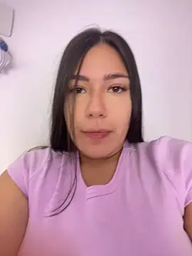 Snapshot of Latina_vanessa chatting on February 24, 1:24 am Latina vanessa online show from February 24, 1:24 am