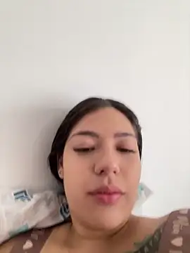 Snapshot of Latina_vanessa chatting on December 2, 1:46 pm Latina vanessa online show from December 2, 1:46 pm