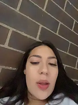 Latina vanessa online show from May 4, 8:11 pm