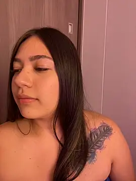 Snapshot of Latina_vanessa chatting on January 31, 12:28 am Latina vanessa online show from January 31, 12:28 am