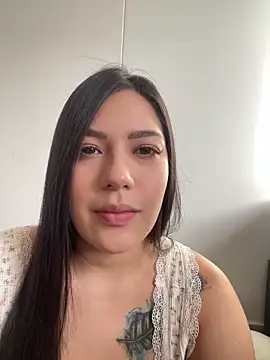 Snapshot of Latina_vanessa chatting on November 10, 9:31 pm Latina vanessa online show from November 10, 9:31 pm