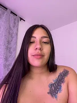 Snapshot of Latina_vanessa chatting on March 16, 11:37 pm Latina vanessa online show from March 16, 11:37 pm