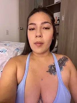 Snapshot of Latina_vanessa chatting on February 3, 10:21 pm Latina vanessa online show from February 3, 10:21 pm