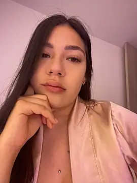 Snapshot of Latina_vanessa chatting on March 4, 11:22 pm Latina vanessa online show from March 4, 11:22 pm