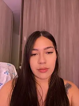 Snapshot of Latina_vanessa chatting on February 6, 11:48 pm Latina vanessa online show from February 6, 11:48 pm