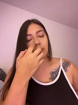 Snapshot of Latina_vanessa chatting on February 28, 11:56 pm Latina vanessa online show from February 28, 11:56 pm