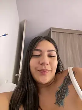 Snapshot of Latina_vanessa chatting on February 16, 11:17 pm Latina vanessa online show from February 16, 11:17 pm
