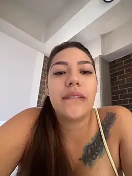 Latina vanessa online show from May 31, 1:17 pm