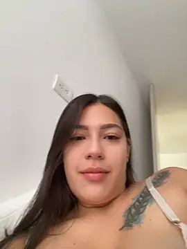 Snapshot of Latina_vanessa chatting on February 6, 12:26 pm Latina vanessa online show from February 6, 12:26 pm