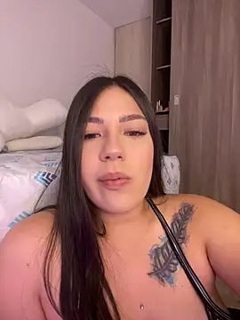 Snapshot of Latina_vanessa chatting on February 10, 10:09 pm Latina vanessa online show from February 10, 10:09 pm