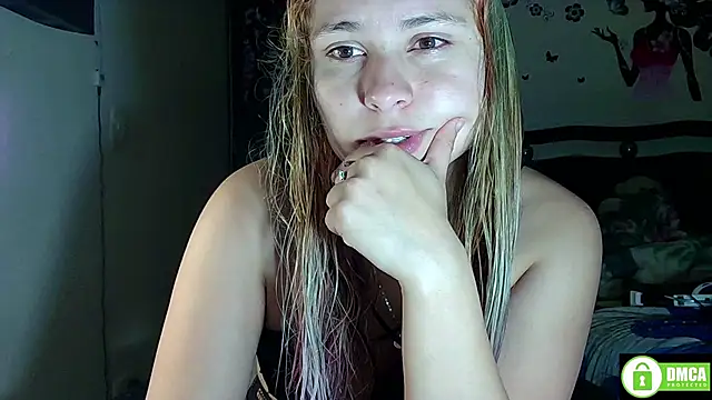 Snapshot of Elith_20 chatting on November 22, 9:02 pm Elith 20 online show from November 22, 9:02 pm