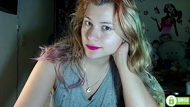 Snapshot of Elith_20 chatting on November 25, 4:46 am Elith 20 online show from November 25, 4:46 am