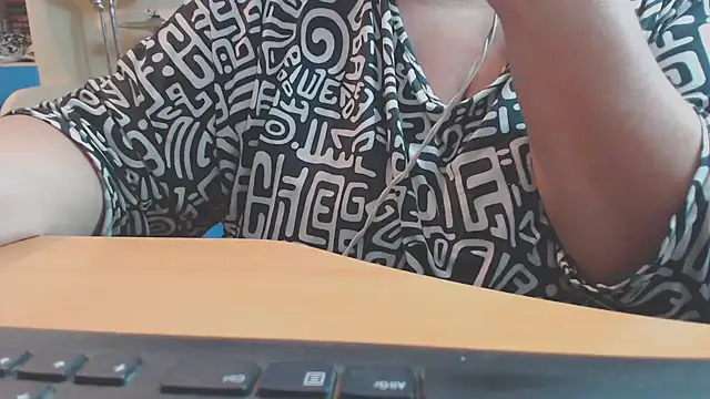Snapshot of bbwxxx70 chatting on September 30, 3:56 am bbwxxx70 online show from September 30, 3:56 am
