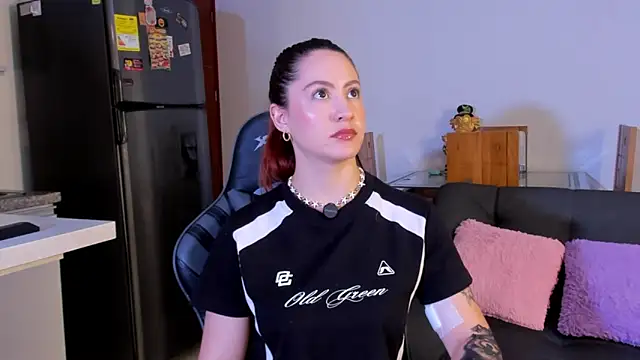 Amypond   online show from April 11, 7:28 pm