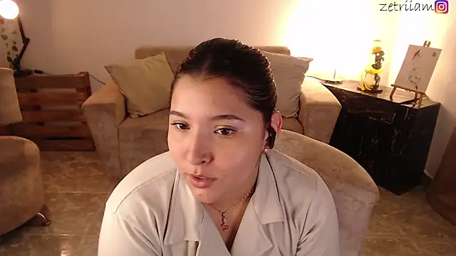 Snapshot of Zetrionn chatting on November 5, 3:09 am Zetrionn online show from November 5, 3:09 am