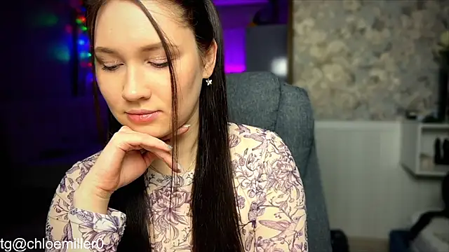 Snapshot of ChloeMillerMeow chatting on January 23, 6:14 pm ChloeMillerMeow online show from January 23, 6:14 pm