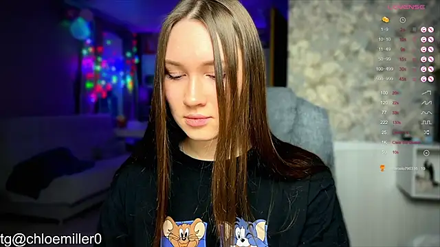 Snapshot of ChloeMillerMeow chatting on January 19, 4:25 pm ChloeMillerMeow online show from January 19, 4:25 pm
