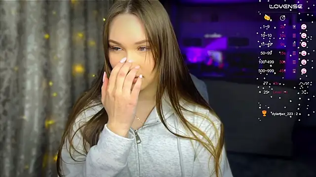 Snapshot of ChloeMillerMeow chatting on September 16, 4:41 pm ChloeMillerMeow online show from September 16, 4:41 pm