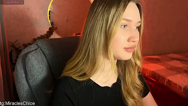 ChloeMillerMeow online show from May 29, 7:20 pm