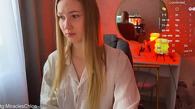 ChloeMillerMeow online show from March 10, 1:04 pm