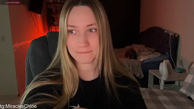 ChloeMillerMeow online show from February 19, 3:20 pm