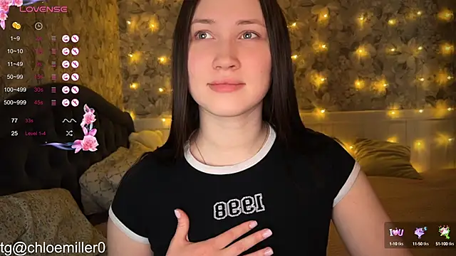 Snapshot of ChloeMillerMeow chatting on February 19, 3:27 pm ChloeMillerMeow online show from February 19, 3:27 pm