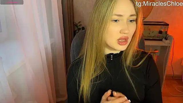 ChloeMillerMeow online show from July 13, 5:12 pm