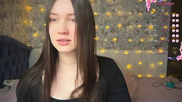 Snapshot of ChloeMillerMeow chatting on March 13, 8:37 am ChloeMillerMeow online show from March 13, 8:37 am