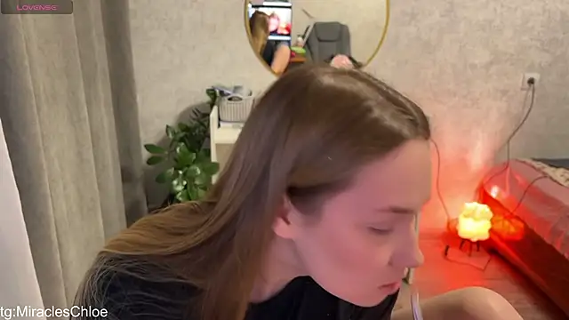 ChloeMillerMeow online show from April 14, 3:50 pm