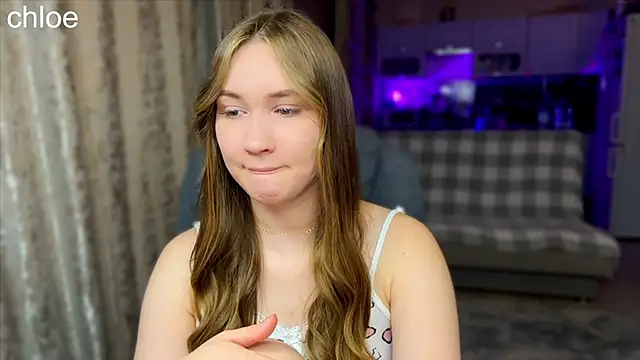 Snapshot of ChloeMillerMeow chatting on October 15, 7:11 pm ChloeMillerMeow online show from October 15, 7:11 pm