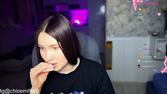 Snapshot of ChloeMillerMeow chatting on February 4, 2:39 am ChloeMillerMeow online show from February 4, 2:39 am