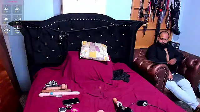 August-Sophie online show from November 25, 2:45 am