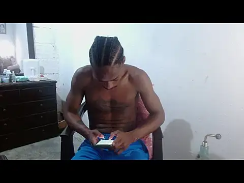 Larry-n-clouds online show from June 7, 2:17 am
