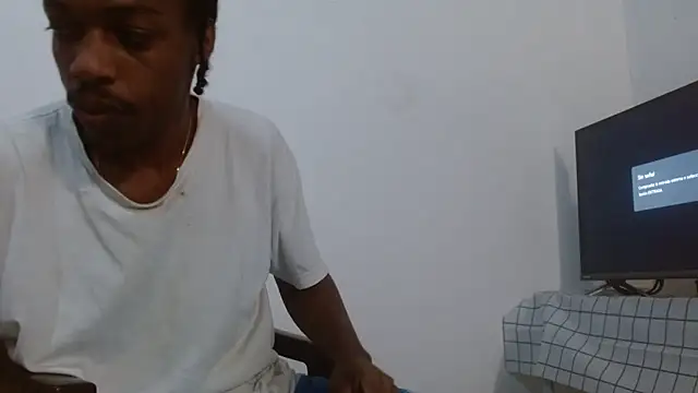 Snapshot of Larry-n-clouds chatting on February 18, 4:47 pm Larry-n-clouds online show from February 18, 4:47 pm