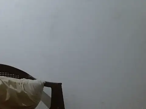 Snapshot of Larry-n-clouds chatting on February 9, 12:03 pm Larry-n-clouds online show from February 9, 12:03 pm