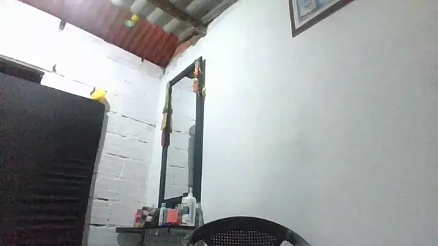 Snapshot of Larry-n-clouds chatting on February 15, 5:01 pm Larry-n-clouds online show from February 15, 5:01 pm