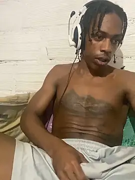 Larry-n-clouds online show from November 26, 3:50 am