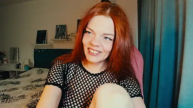 Snapshot of AlysaNightmoon chatting on May 18, 7:13 am AlysaNightmoon online show from May 18, 7:13 am