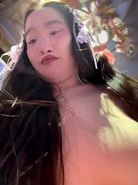 Asianpie  online show from March 1, 1:05 am