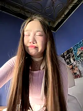 Asianpie  online show from September 25, 12:05 am