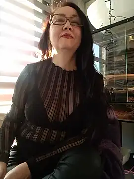 CamilleDesire online show from March 18, 5:01 pm