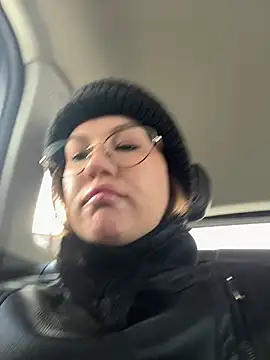 RinaCat online show from January 11, 5:25 am